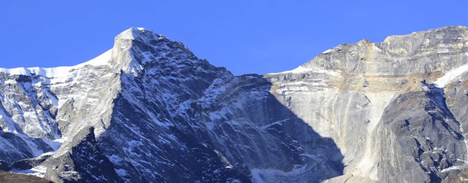 Everest Three High Passes Trekking